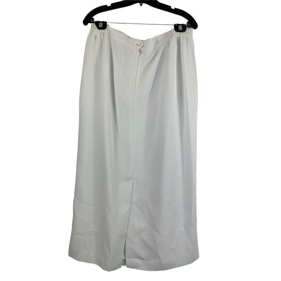 Executive Collection Women's Whistling White Skirt Set - Picture 8 of 11